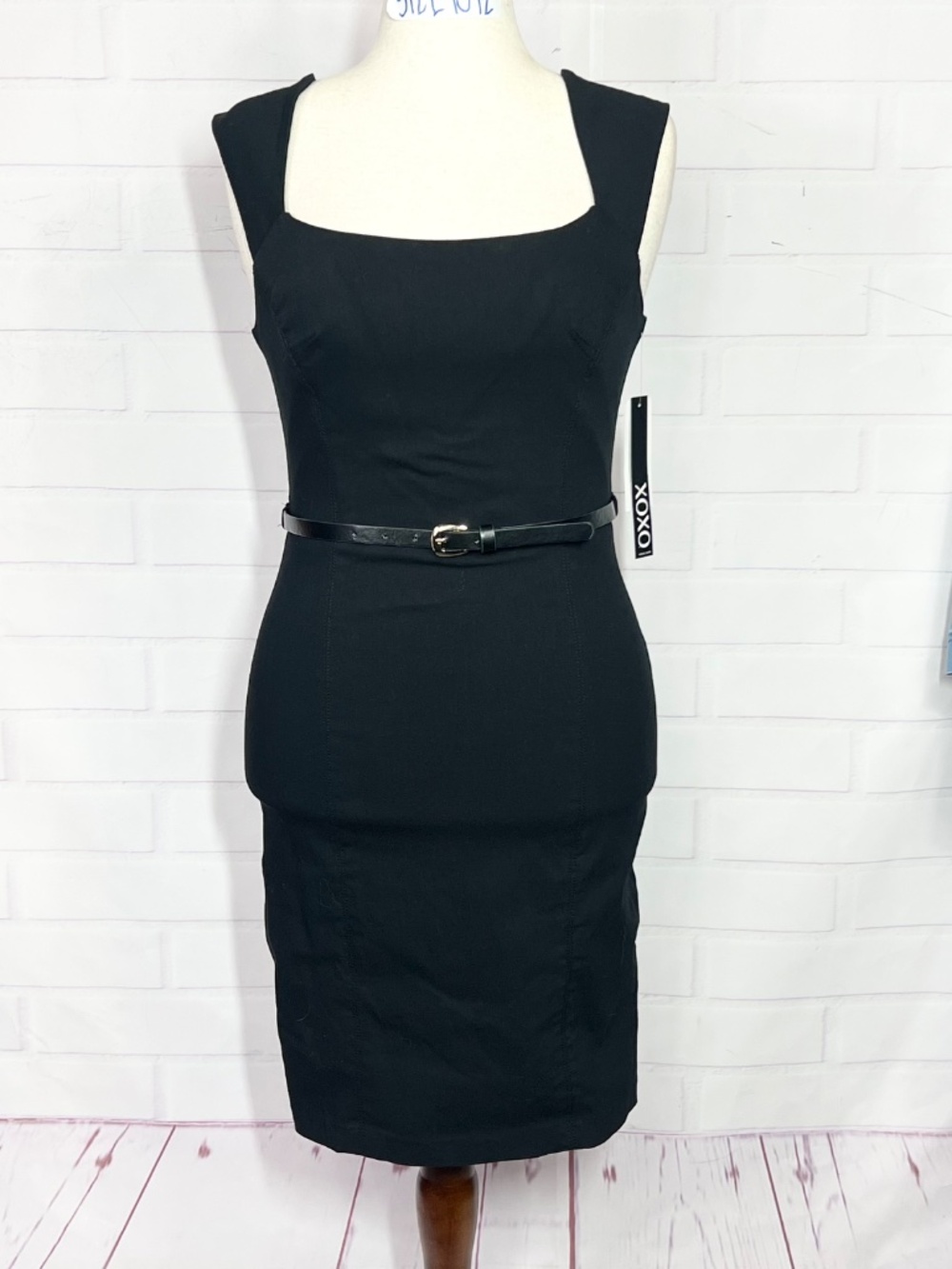 👗NWT🤩 |•XOXO•| Black Fitted Dress Stretch Size 11/12